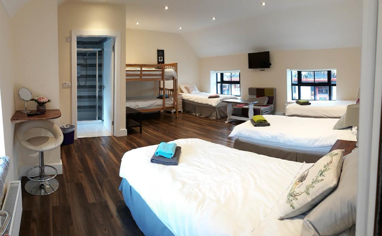 Ridge-Rock Accommodation Carrick-on-Shannon Exterior foto
